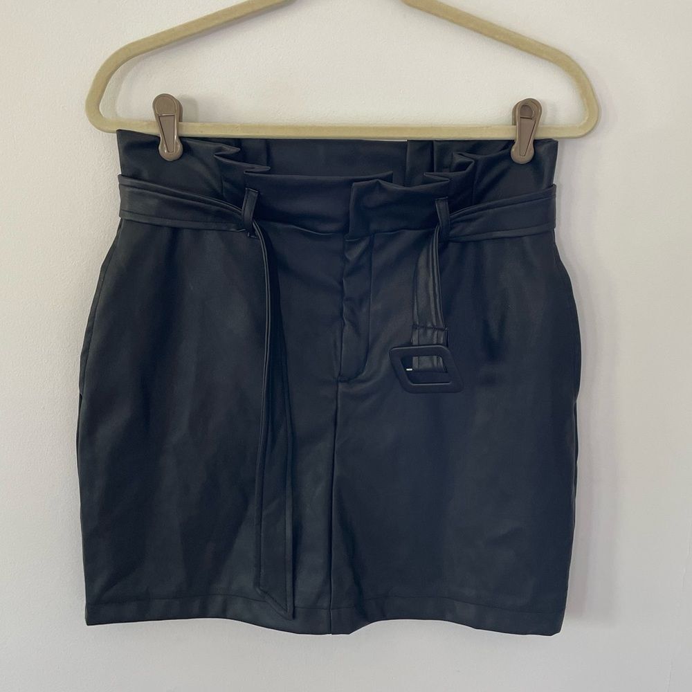 CiSono -Womens/Jrs Paperbag flex Leather Skirt NWT size large